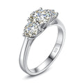 DiamondLuxe Moissanite Band